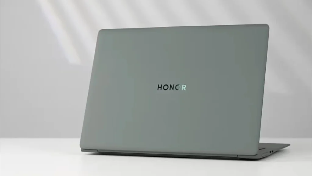 Honor MagicBook Art 14: Ultimate Lightweight Laptop Redefining Portability and Power 2 Honor MagicBook Art 14: Ultimate Lightweight Laptop Redefining Portability and Power