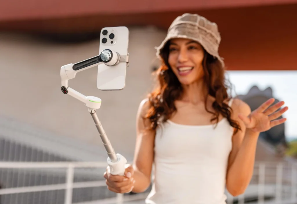 Insta360 Flow 2 Pro Review: The Best Gimbal for iPhones? 14 Insta360 Flow 2 Pro Review: The Best Gimbal for iPhones?