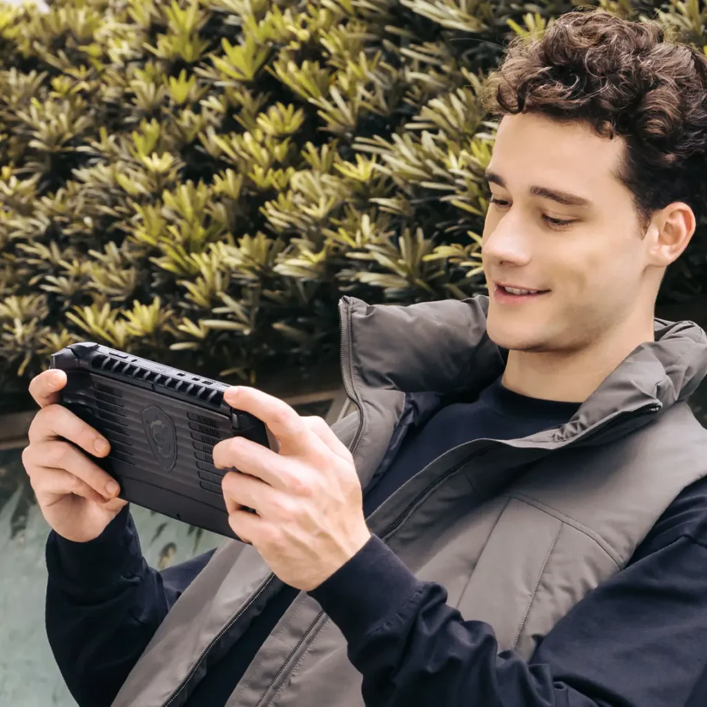MSI Claw 8 AI+ Review: Unboxing, First Impressions and Amazing Features 6 MSI Claw 8 AI+ Review: Unboxing, First Impressions and Amazing Features